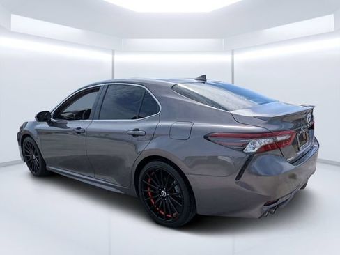 Used 2024 Toyota Camry XSE FWD image 5