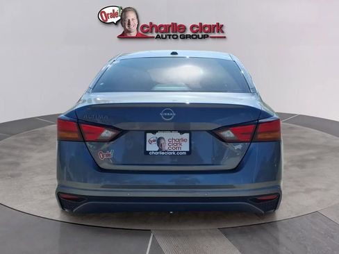 Used 2025 Nissan Altima 2.5 S image 4