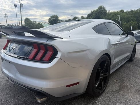 Used 2017 Ford Mustang GT Premium w/ Equipment Group 401A RWD image 8