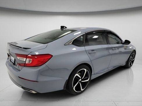 Used 2022 Honda Accord Sport image 6