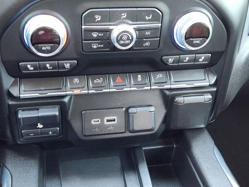 Used 2019 GMC Sierra 1500 SLT image 14