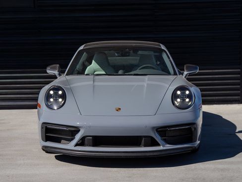 Certified 2024 Porsche 911 Carrera GTS RWD image 3