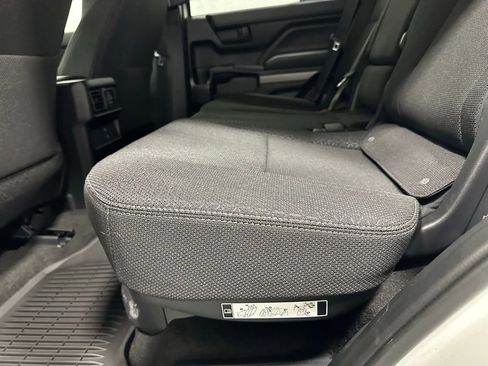 Used 2025 Toyota 4Runner SR5 AWD/4WD image 42