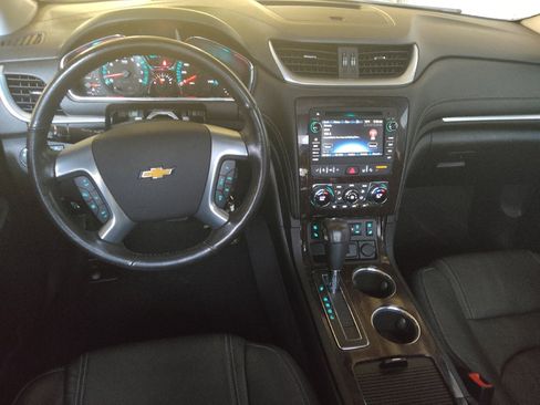 Used 2017 Chevrolet Traverse Premier FWD image 22