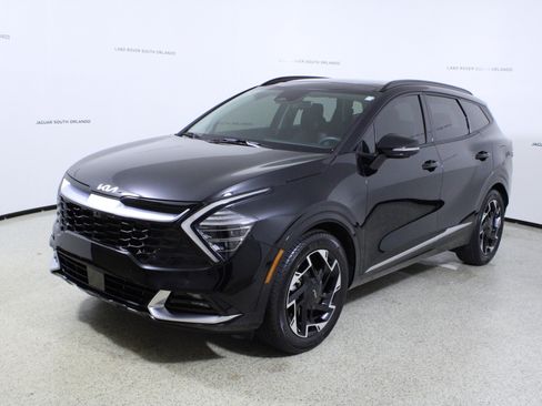 Used 2023 Kia Sportage SX image 4