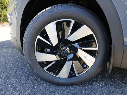 New 2026 Volkswagen Atlas Cross Sport SE AWD/4WD image 26