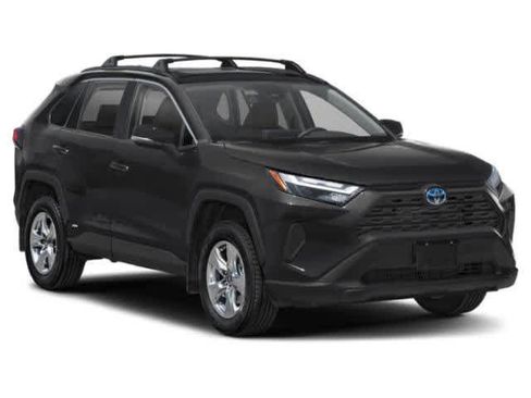 Used 2025 Toyota RAV4 XLE AWD/4WD image 6