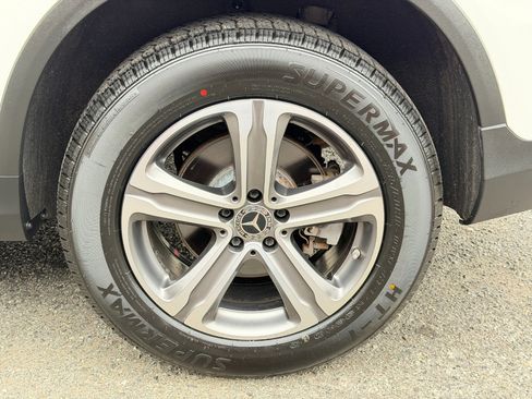 Used 2019 Mercedes-Benz GLC 300 4MATIC image 86