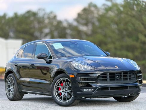 Used 2015 Porsche Macan Turbo AWD/4WD image 5