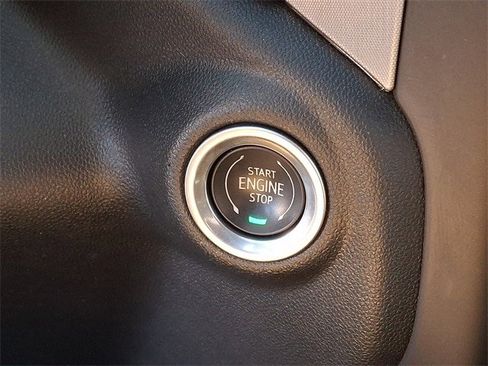 Used 2022 GMC Sierra 2500 SLE w/ SLE Value Package; image 31