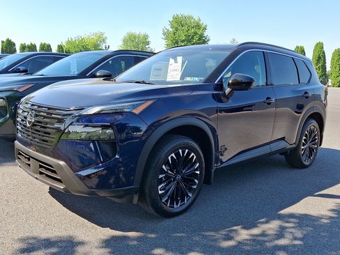 New 2026 Nissan Rogue SV AWD/4WD image 3