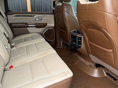 Used 2020 RAM 1500 Laramie image 9