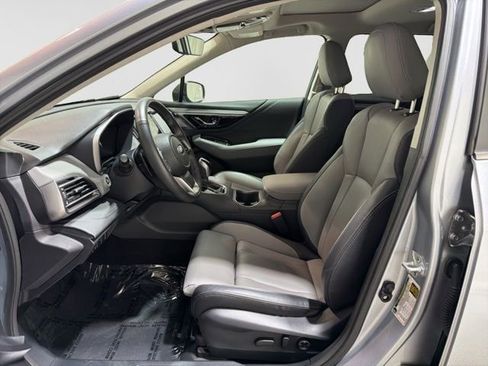 Used 2025 Subaru Outback Limited XT AWD/4WD image 14