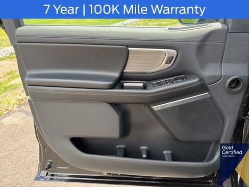 Used 2025 Ford Expedition Platinum AWD/4WD image 33