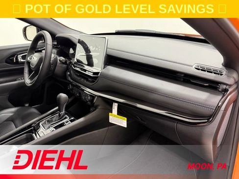 New 2026 Jeep Compass Latitude AWD/4WD image 15