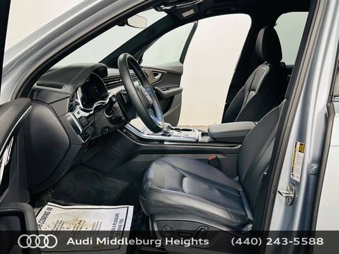Certified 2025 Audi Q7 2.0T Premium w/ Convenience Plus Package AWD/4WD image 12