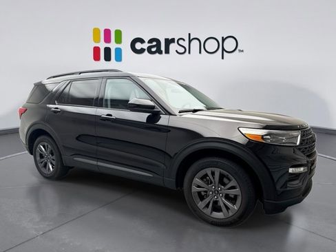 Used 2023 Ford Explorer XLT w/ Equipment Group 202A AWD/4WD image 7
