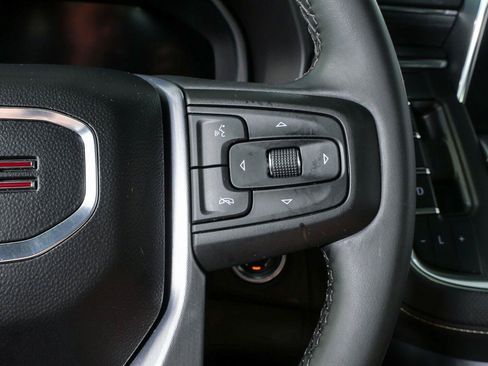 Used 2023 GMC Yukon SLT RWD image 12