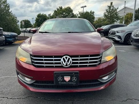 Used 2015 Volkswagen Passat TDI SE FWD image 2