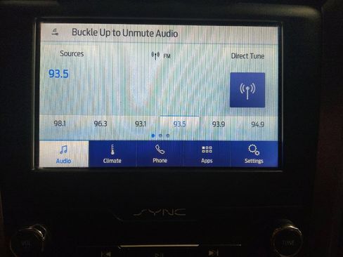 Used 2020 Ford Fusion SE FWD image 25