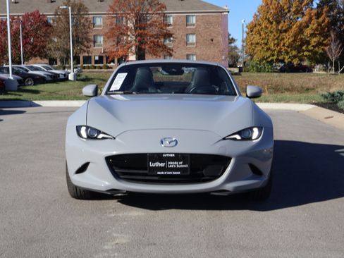 Used 2024 MAZDA MX-5 Miata RF Grand Touring image 10