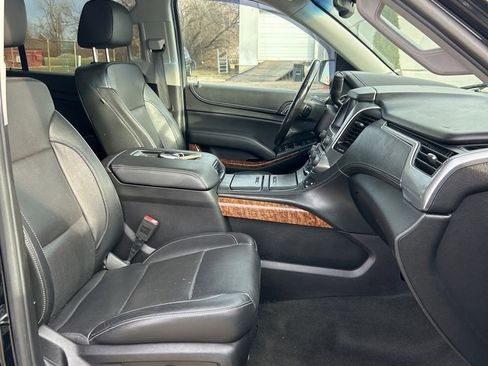 Used 2018 Chevrolet Suburban Premier image 8