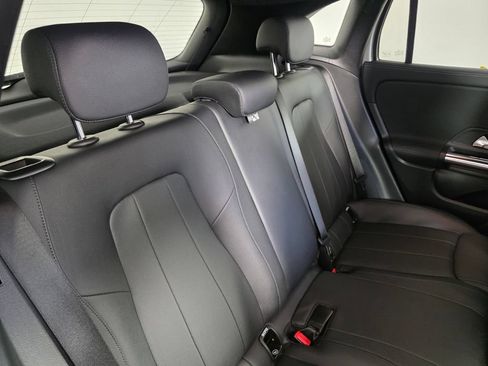 Used 2021 Mercedes-Benz GLA 250 image 23