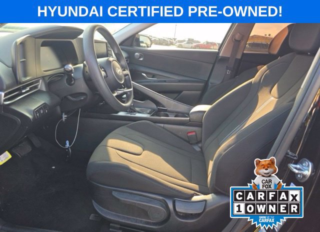 Used 2025 Hyundai Elantra Hybrid FWD image 9