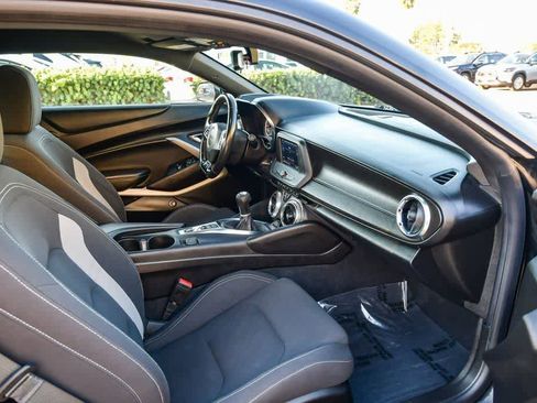 Used 2021 Chevrolet Camaro LT image 16