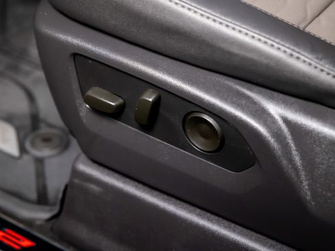 Used 2024 Chevrolet Silverado 2500 ZR2 w/ Technology Package image 15