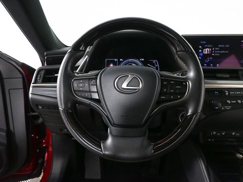 Used 2020 Lexus ES 300h w/ Accessory Package FWD image 2