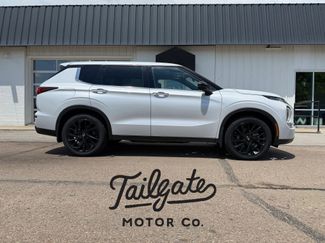 Used 2023 Mitsubishi Outlander SE AWD/4WD video 1