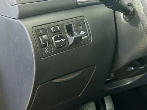 Used 2005 Toyota Corolla S FWD image 10