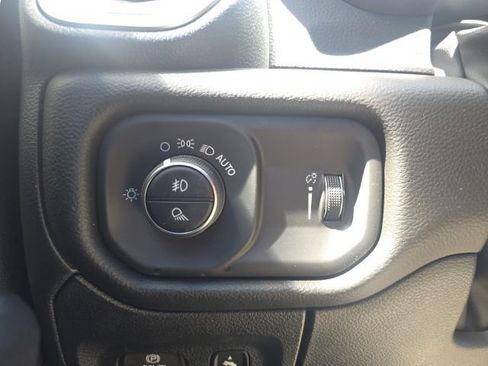 New 2026 RAM 1500 4x4 Crew Cab image 11