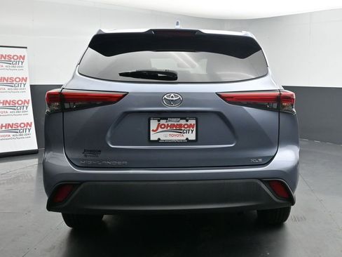 Used 2020 Toyota Highlander XLE image 8