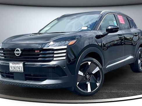 Certified 2025 Nissan Kicks SR AWD/4WD image 3