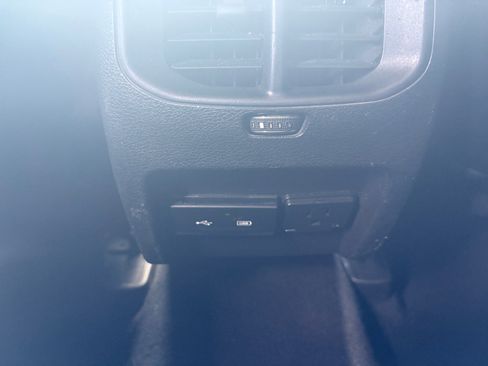 Used 2019 Jeep Cherokee Trailhawk image 21