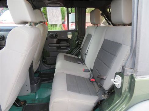 Used 2008 Jeep Wrangler Unlimited X RWD image 4