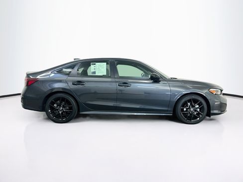 Used 2025 Honda Civic Sport image 10