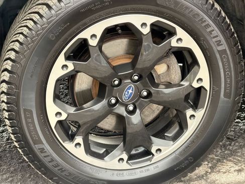 Used 2021 Subaru Crosstrek 2.0i Premium image 14