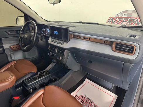 Used 2022 Ford Maverick Lariat image 12