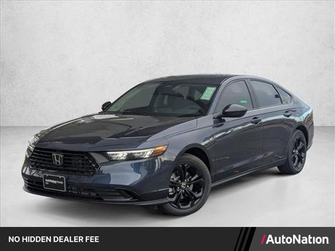 Used 2025 Honda Accord SE image 1