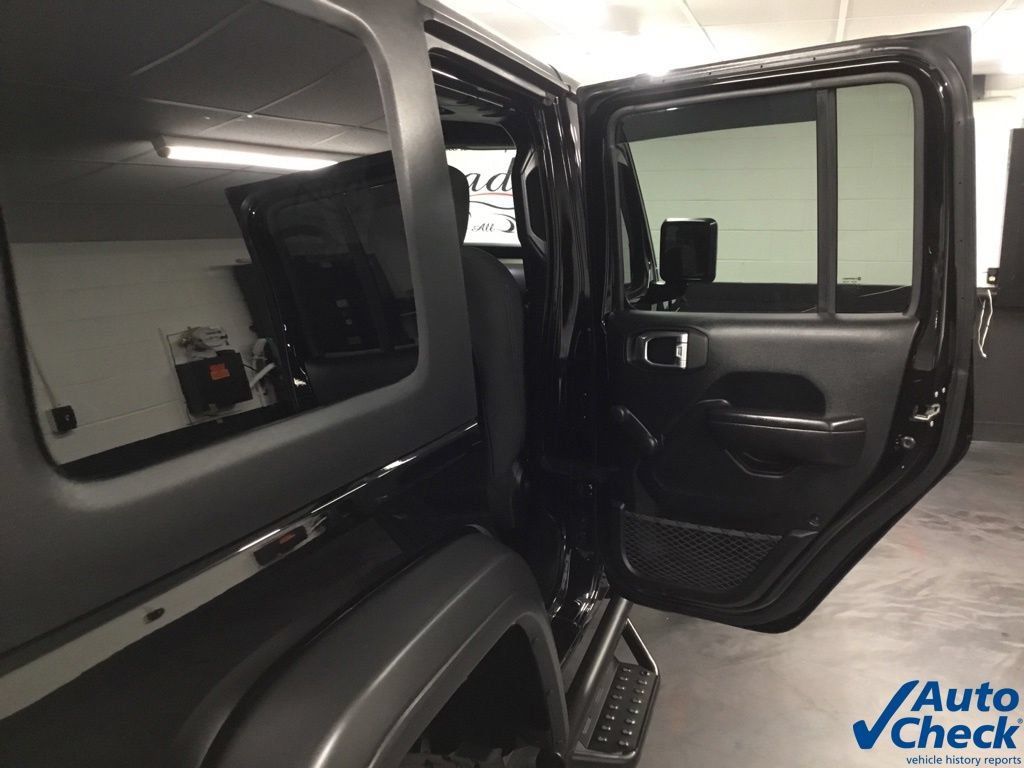 Used 2021 Jeep Wrangler Unlimited Sport AWD/4WD image 37