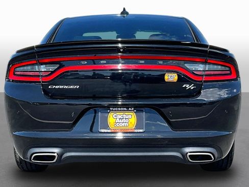 Used 2018 Dodge Charger R/T RWD image 4