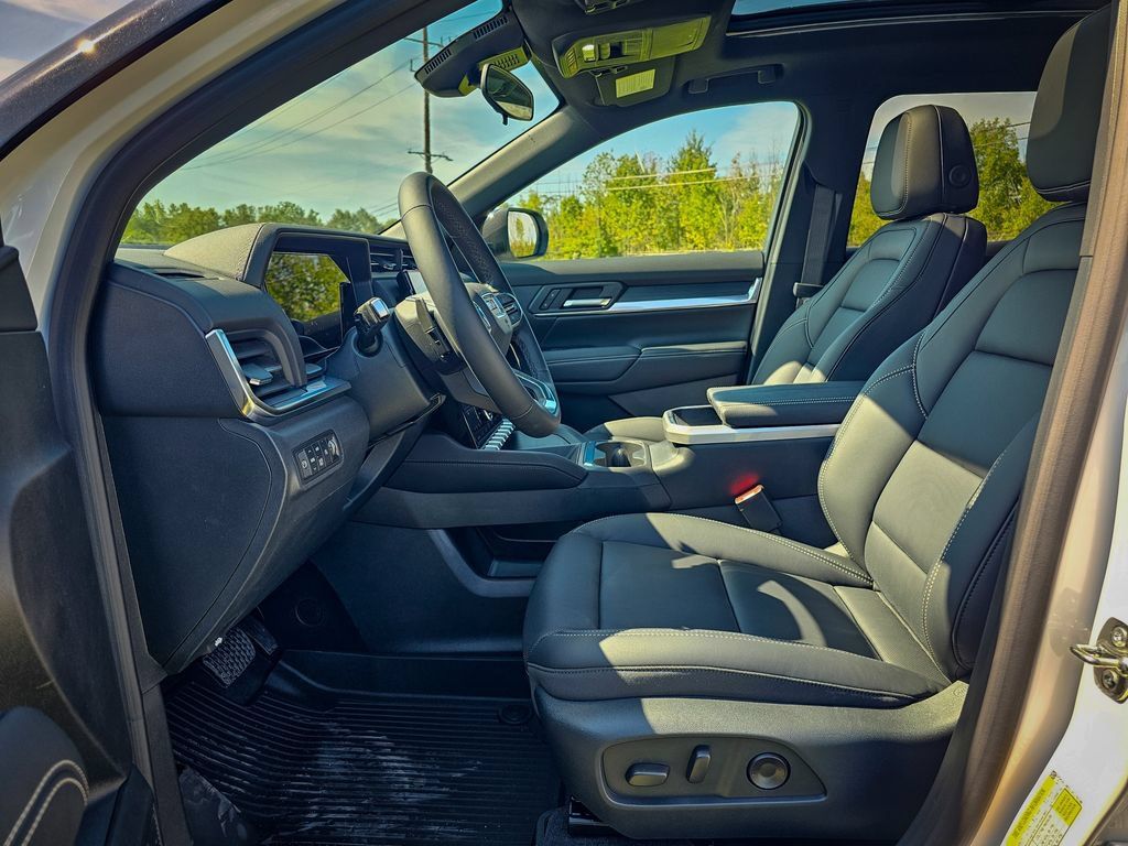 New 2027 GMC Terrain Elevation w/ Elevation Premium Package AWD/4WD image 13