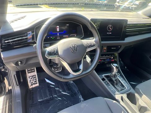 Used 2025 Volkswagen Jetta Sport FWD image 21