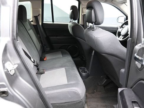 Used 2011 Jeep Compass 4WD image 22