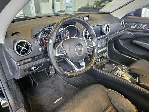 Used 2019 Mercedes-Benz SL 550 image 20