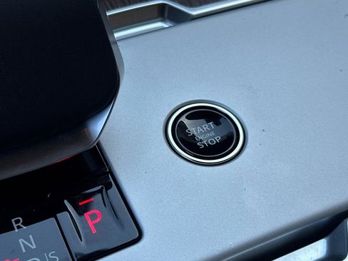 New 2026 Land Rover Range Rover SE image 27