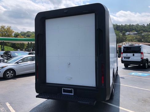Used 2024 Chevrolet Brightdrop 600 w/ Commercial Equipment Package AWD/4WD image 5